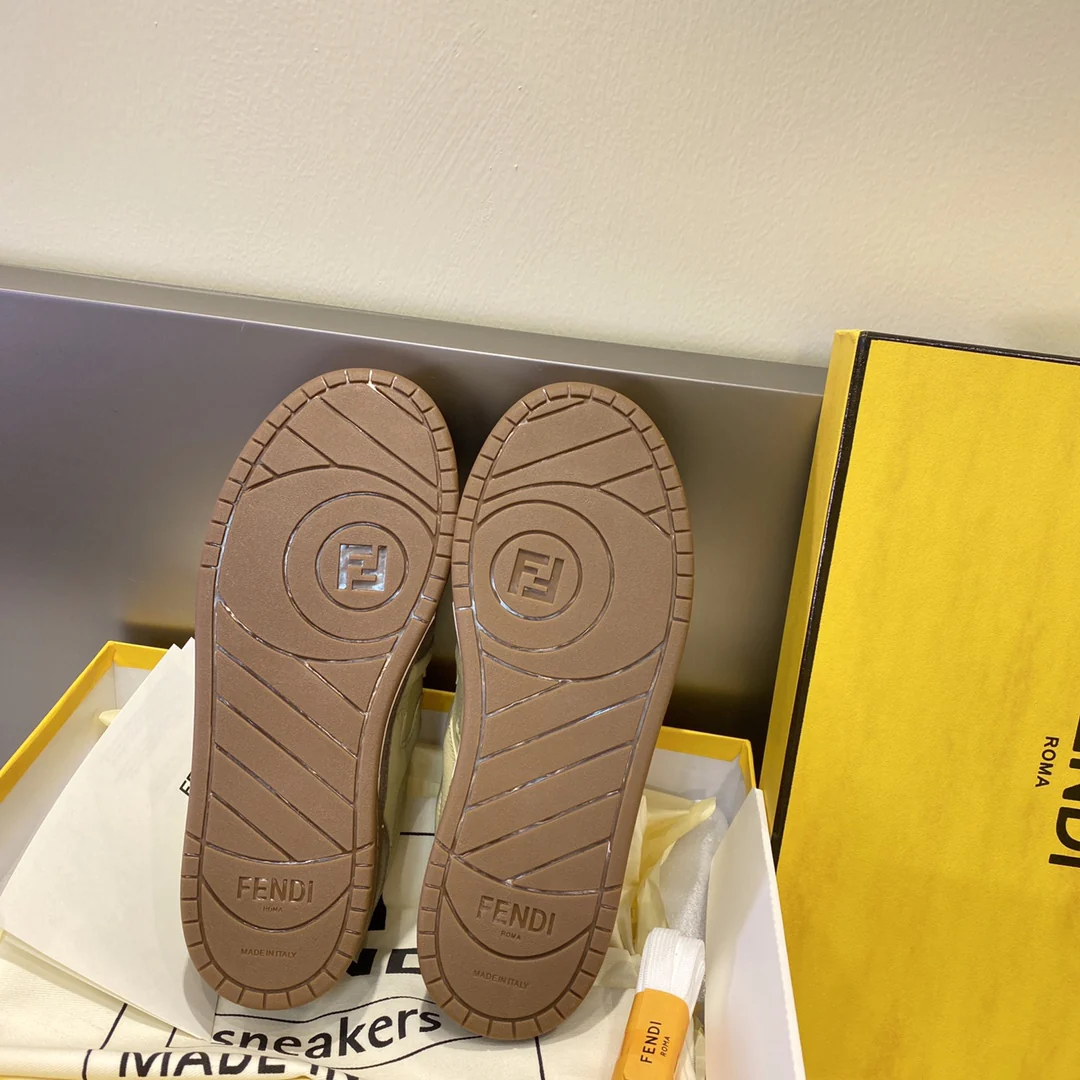 Fendi - Повседневная обувь - Кроссовки