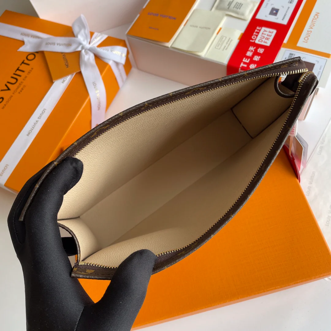 клатч lv-m47542