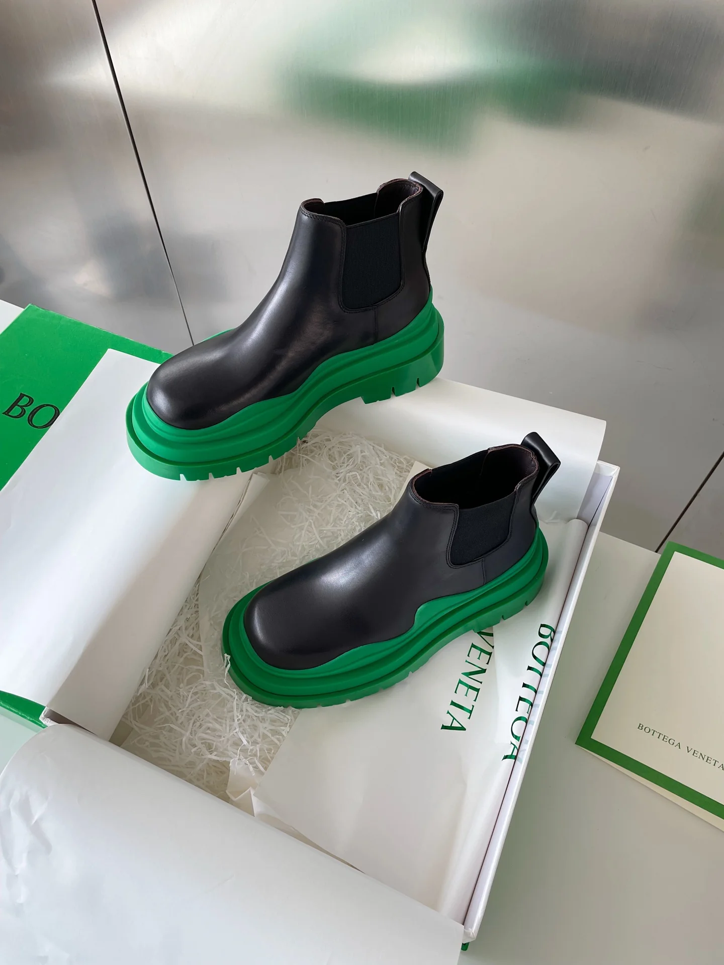 BV - Туфли Martin на платформе с зеленой подошвой