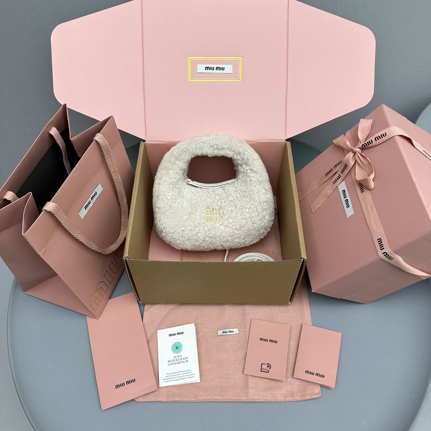 Сумка Miu Miu Wander - из овечьей шерсти - мини