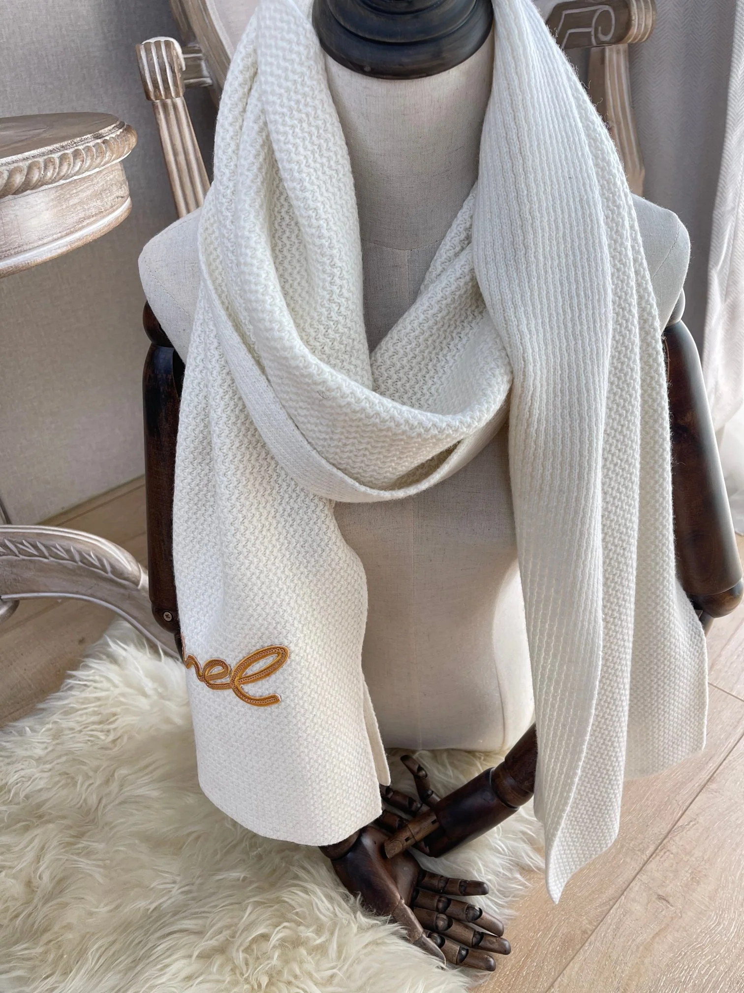 Новая коллекция Chanel осень/зима - Кашемир - Плотная вышивка пайетками - Ультратеплый шарф - 1 шт.