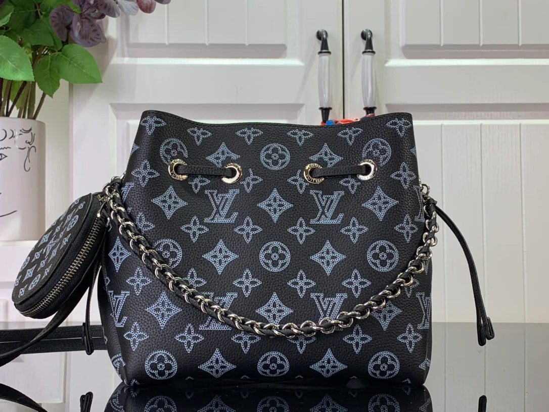 m59200-LV-Bella-Tote-Handbag-1