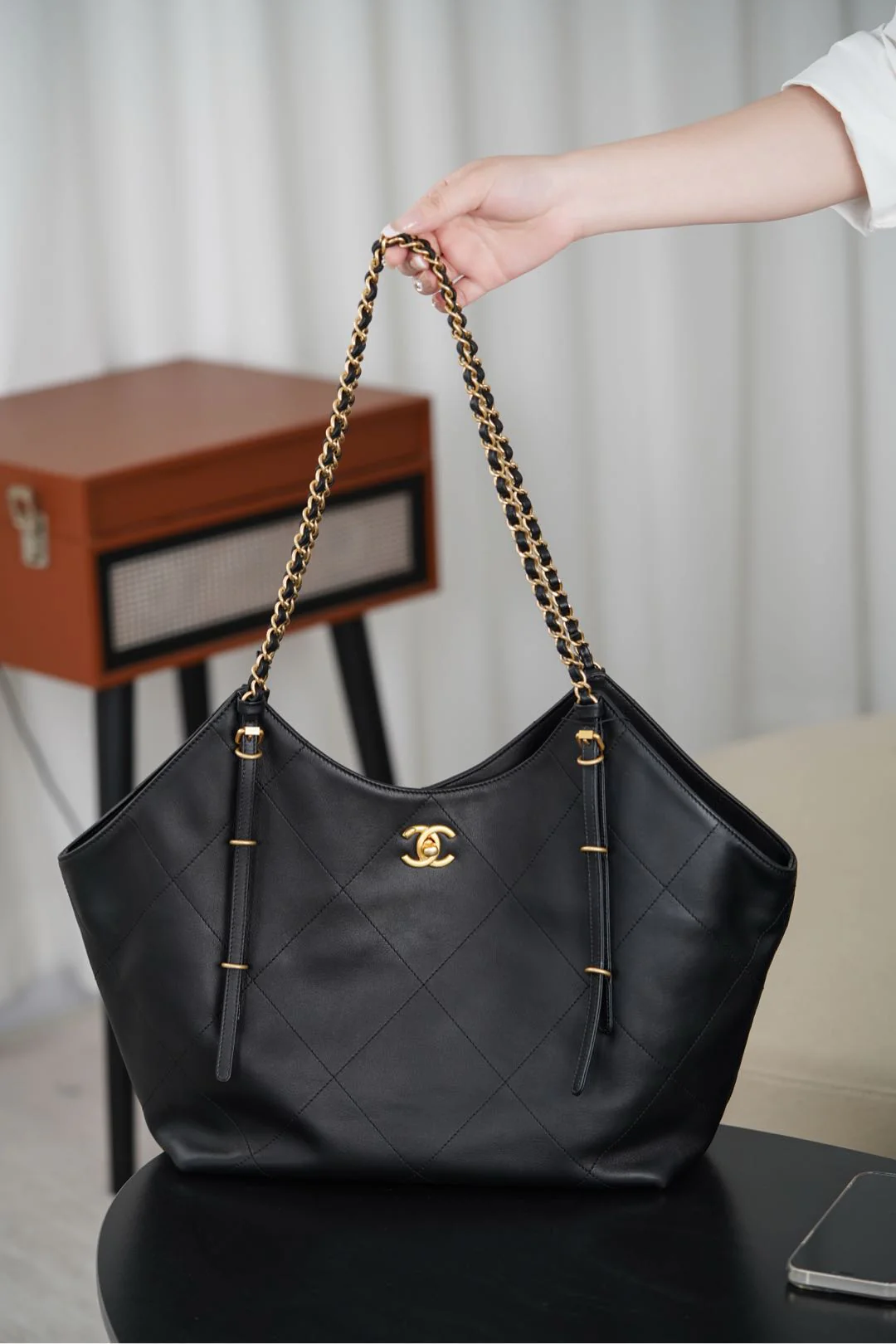 Маленькая сумка Chanel 25stote - черная