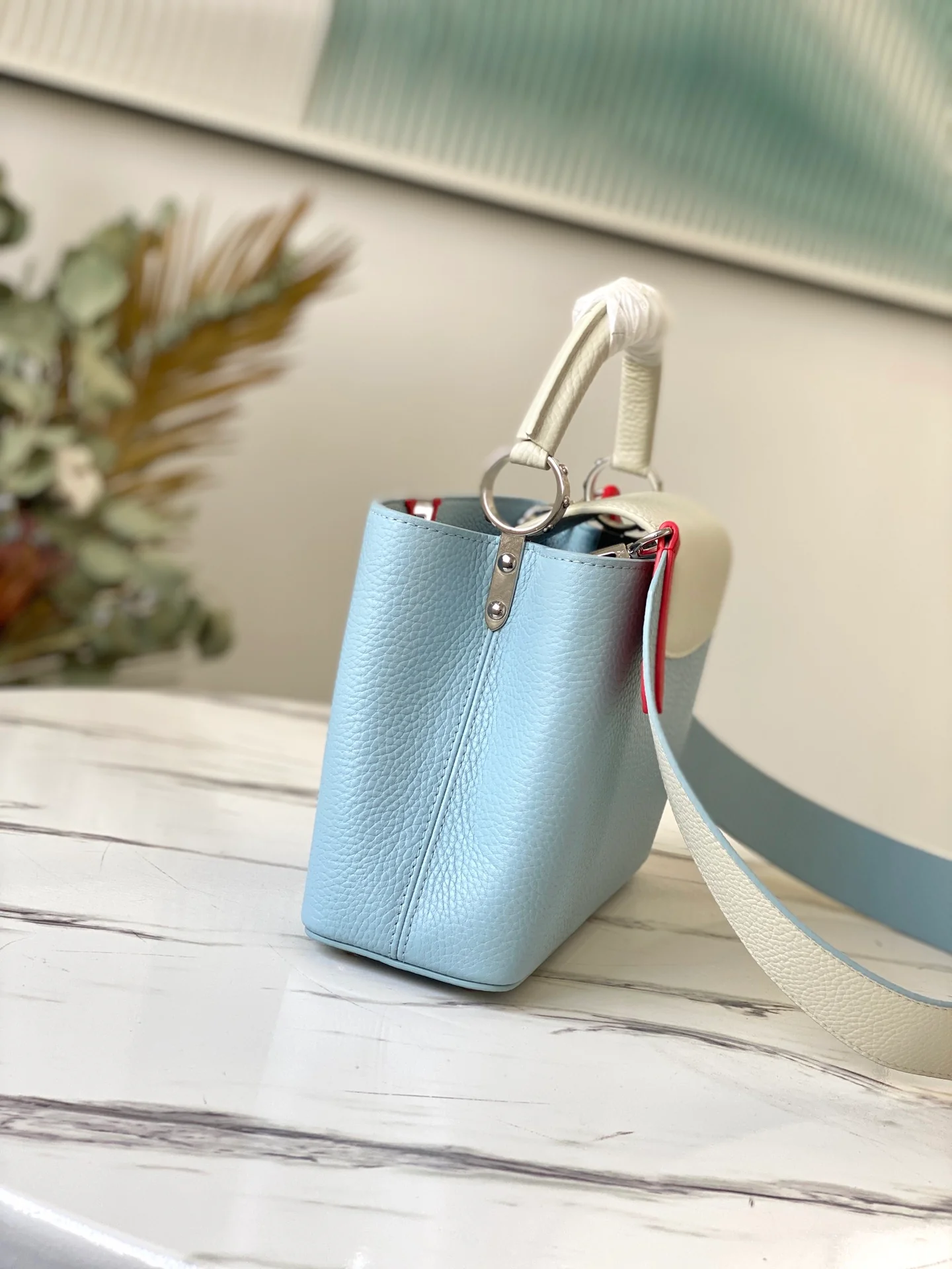 lv-m57519-capucines-small handbag