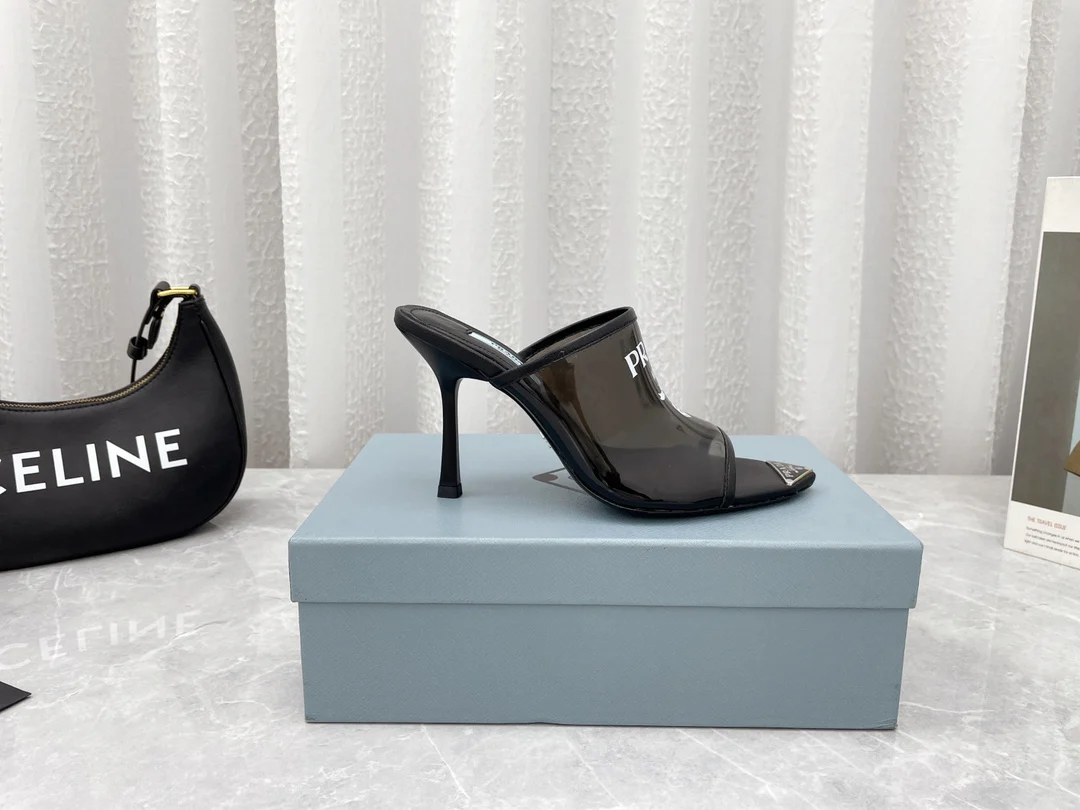 Обувь Prada - туфли Prada с острым носком и треугольным логотипом - туфли на шпильке - сандалии