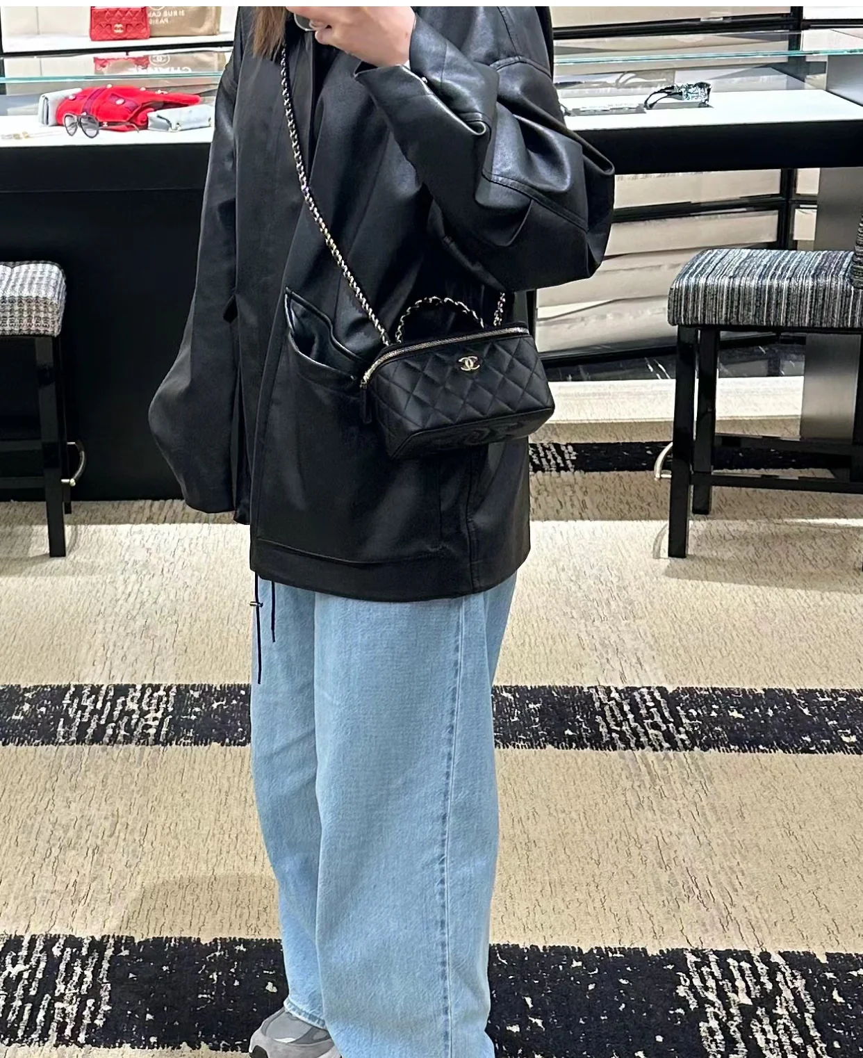 Chanel - Длинная сумка-коробка - Черная