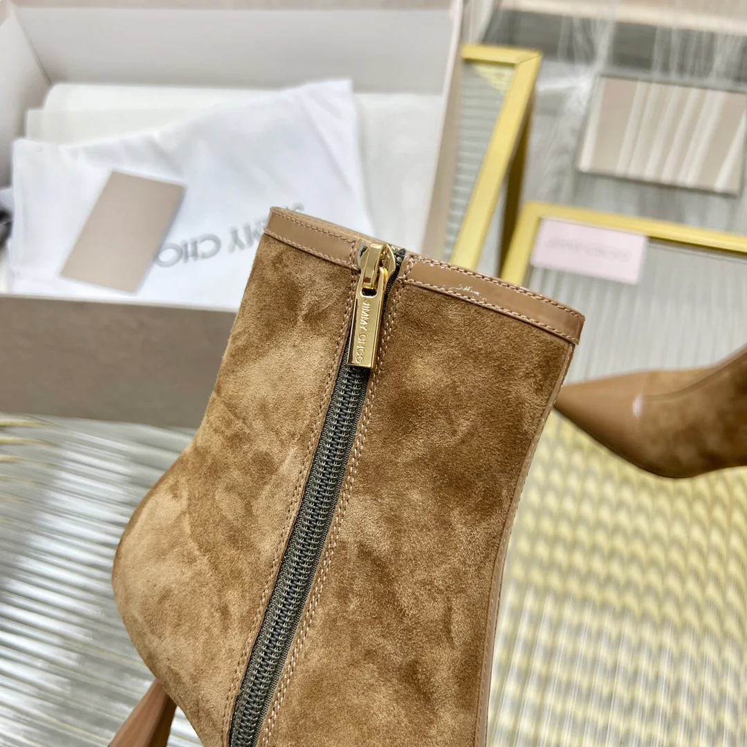 Ботильоны Jimmy из лакированной кожи