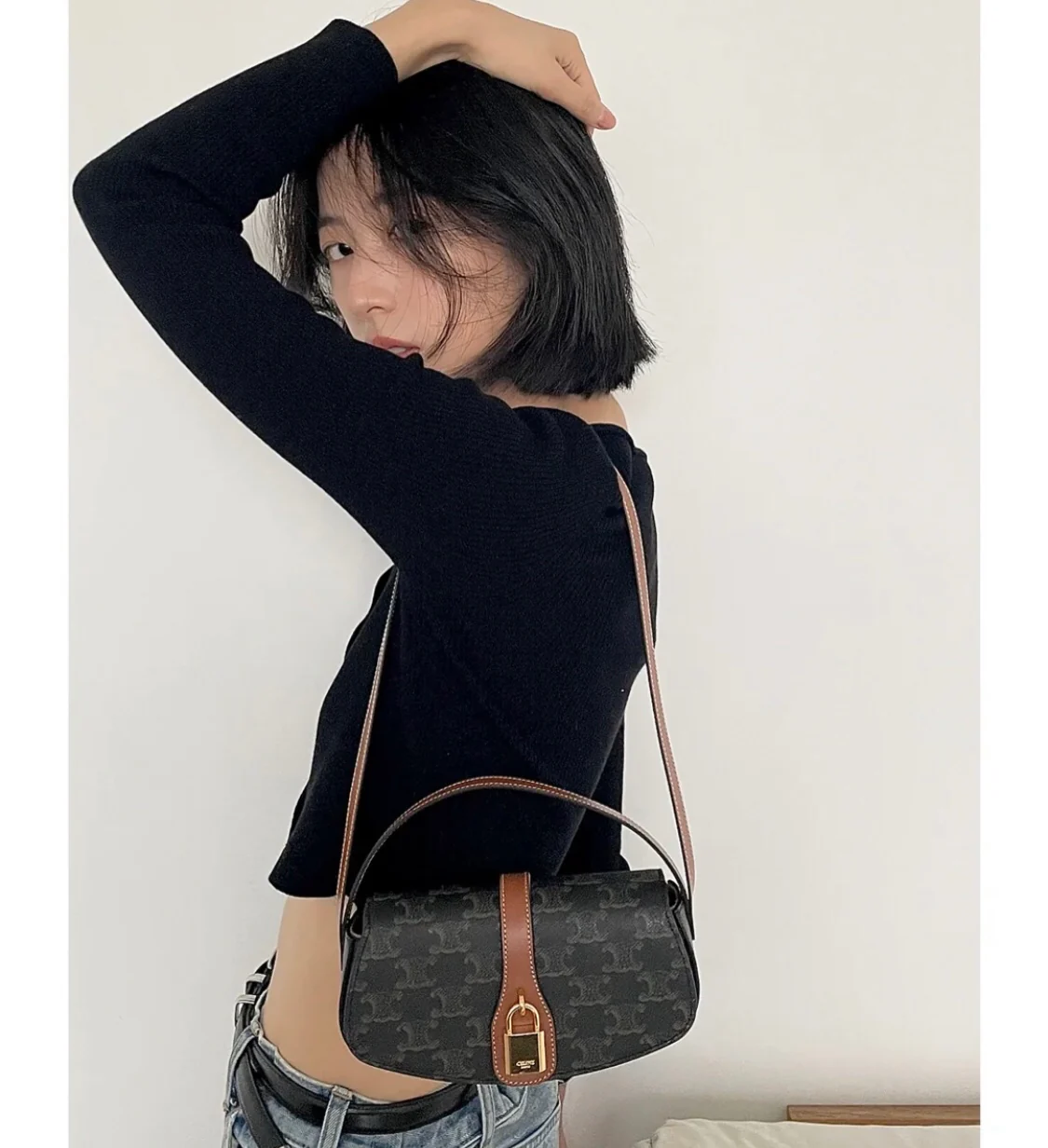 Мини-клатч Celine Taboo с монограммой