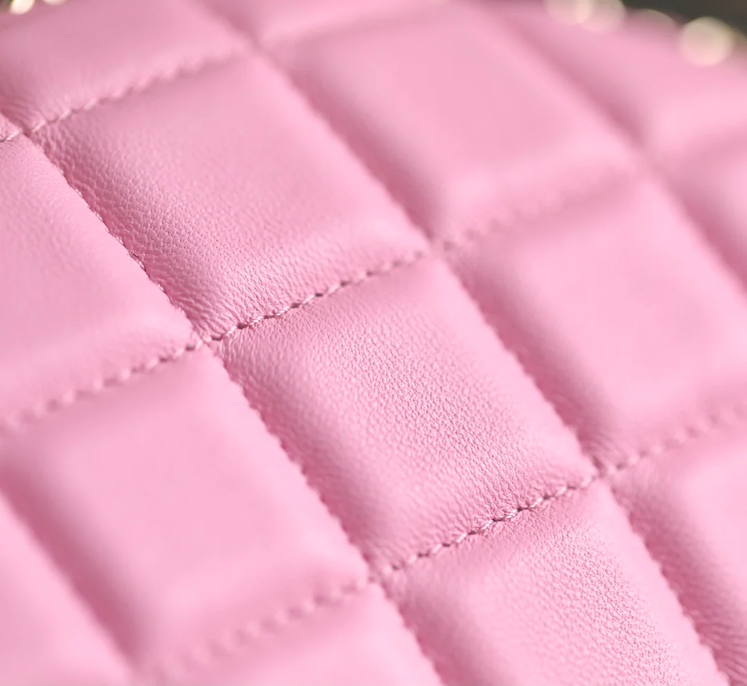 Новинка сезона весна/лето 2023 от Chanel - сумка ?Полумесяц? - маленькая - розовая