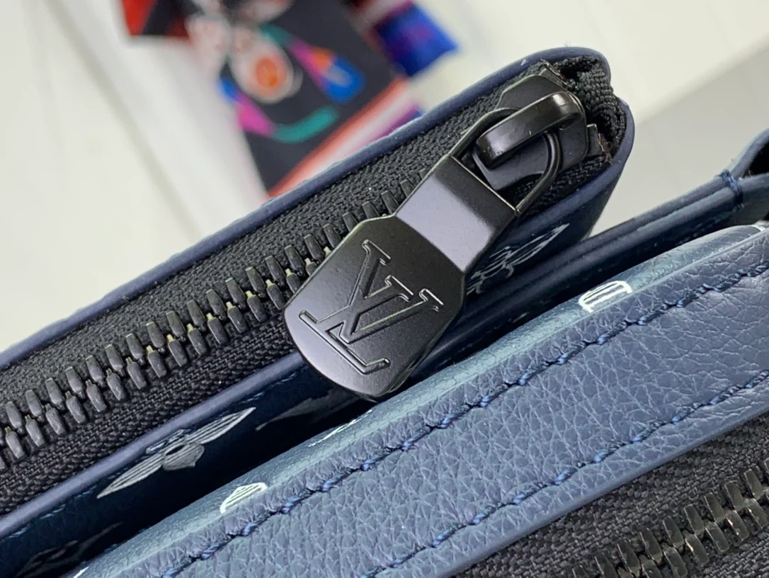 LV-m24753-trio-messenger bag-blue