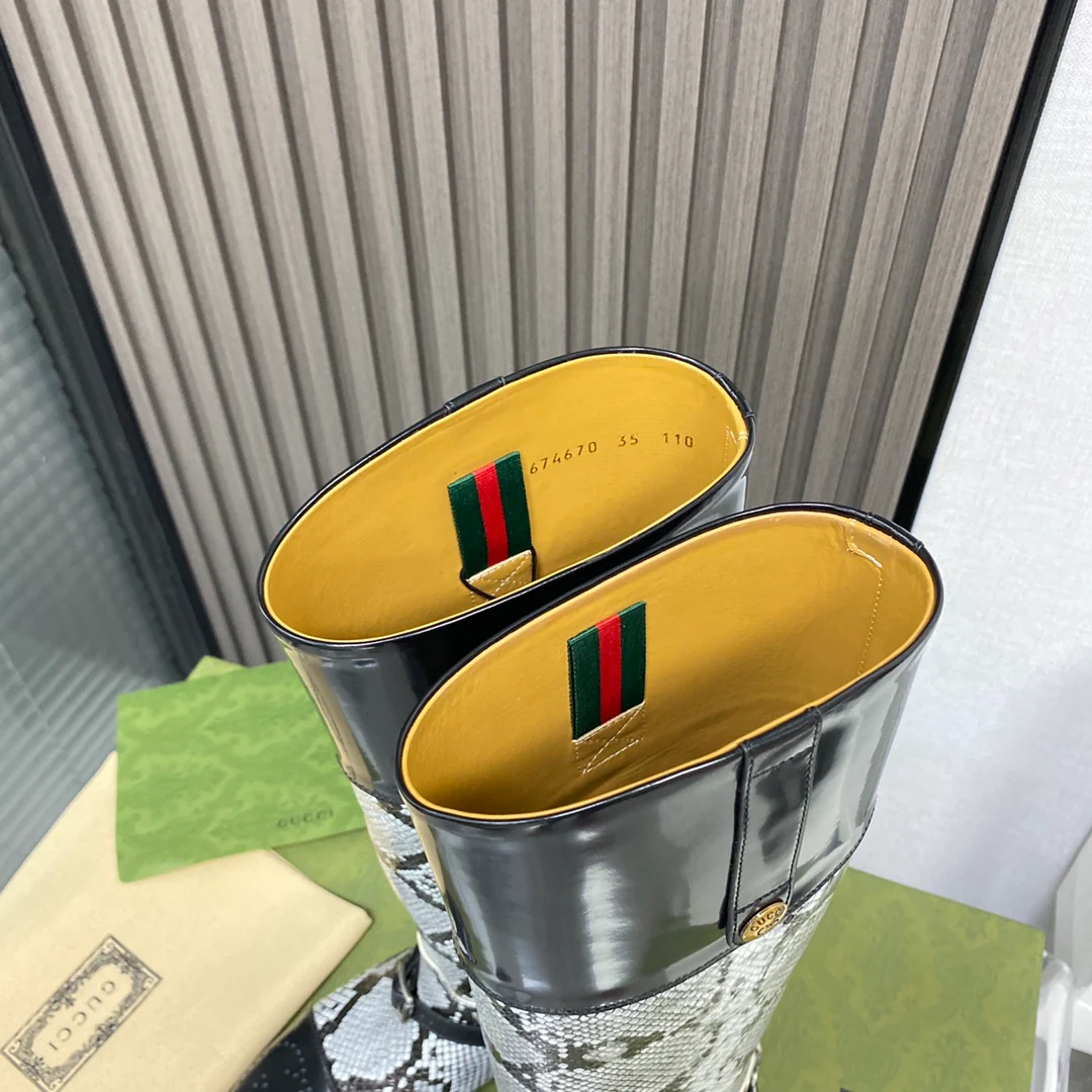 Новинка сезона осень/зима 2022 от Gucci - сапоги для верховой езды в стиле подиума - 2 шт.