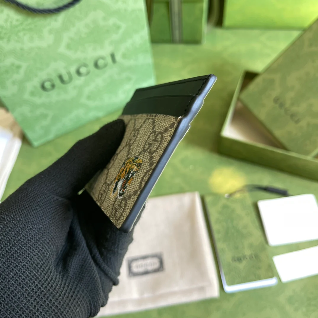 Gucci 卡包／卡片夹／名片夹