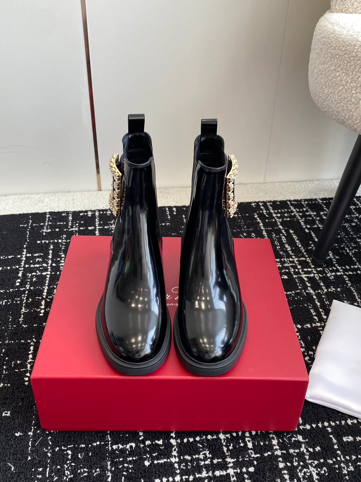 Обувь RV - Новинка сезона осень/зима 2023 - Ботильоны на низком каблуке - Черные со стразами