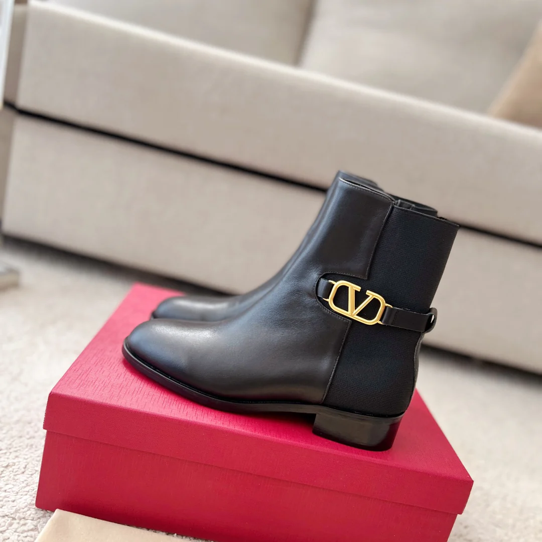 Valentino - Короткие кожаные и эластичные ботинки в стиле пэчворк