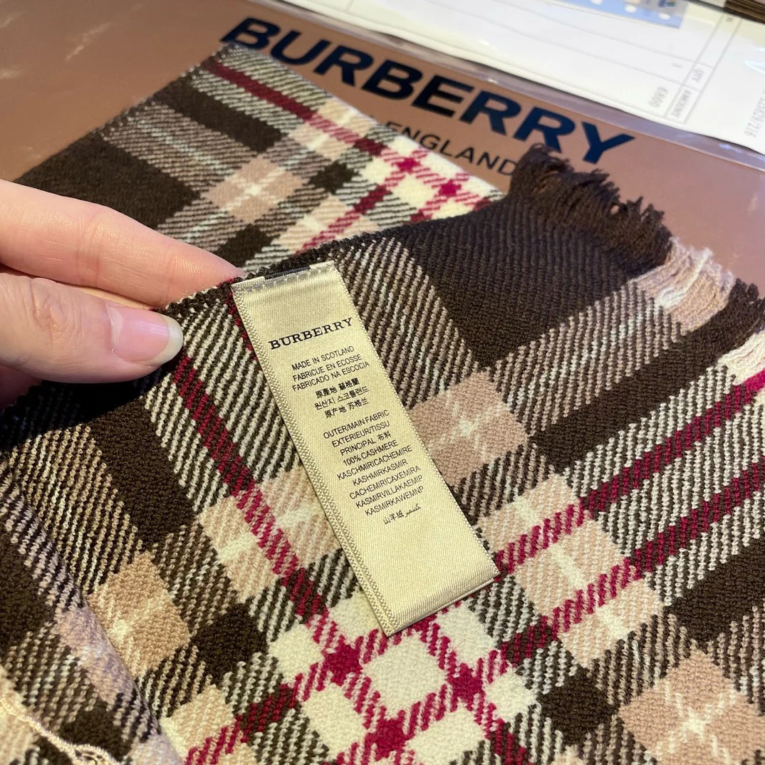 Классический клетчатый шарф Burberry 2024 года - 3 шт.