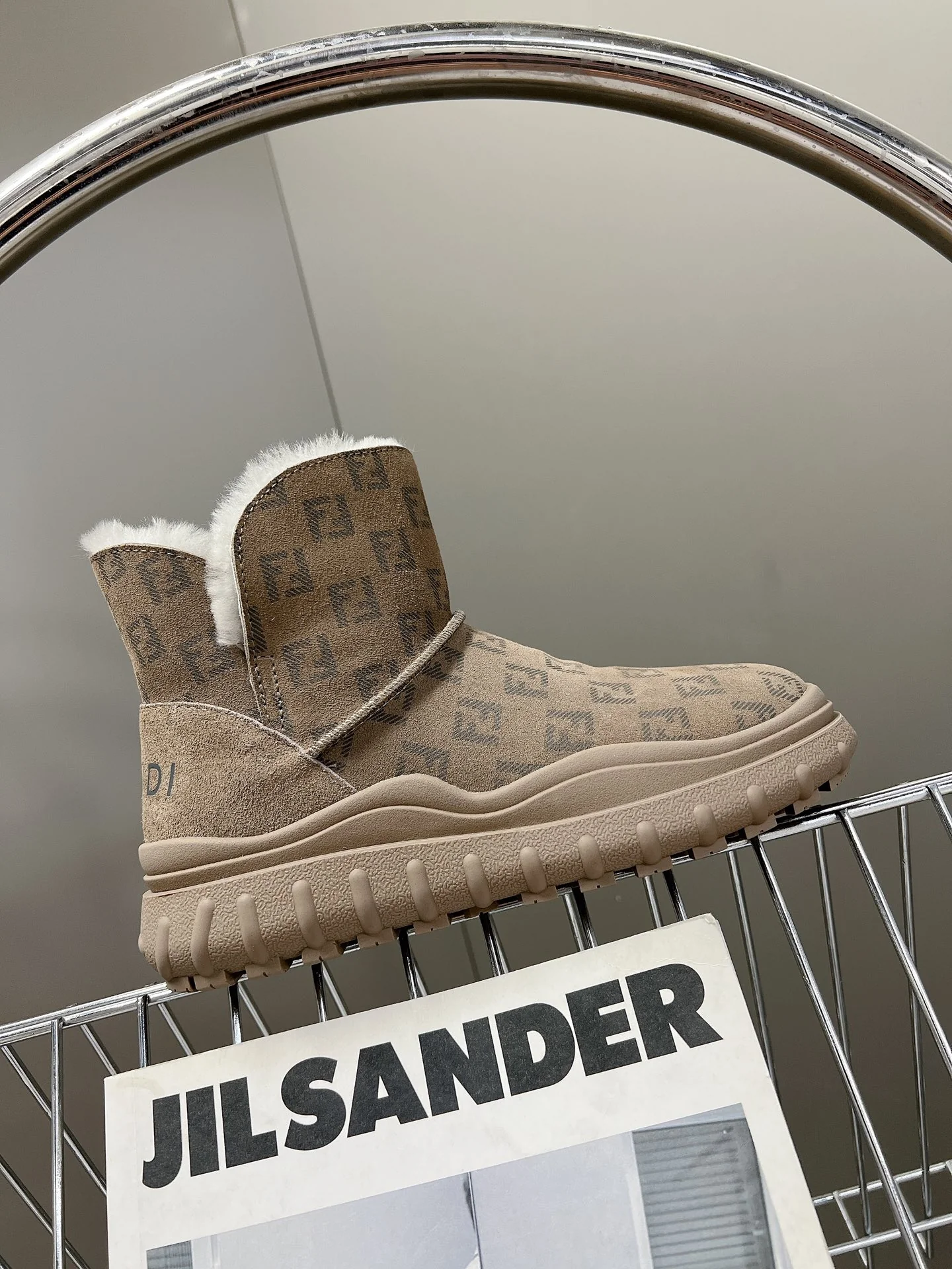 Ботильоны Fendi 22ss All-Letter Ankle Boots - серые