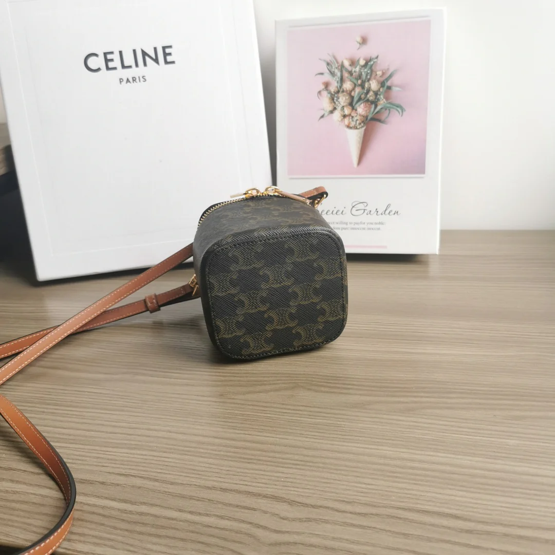 Сумка-коробка Celine с монограммой - коричневая