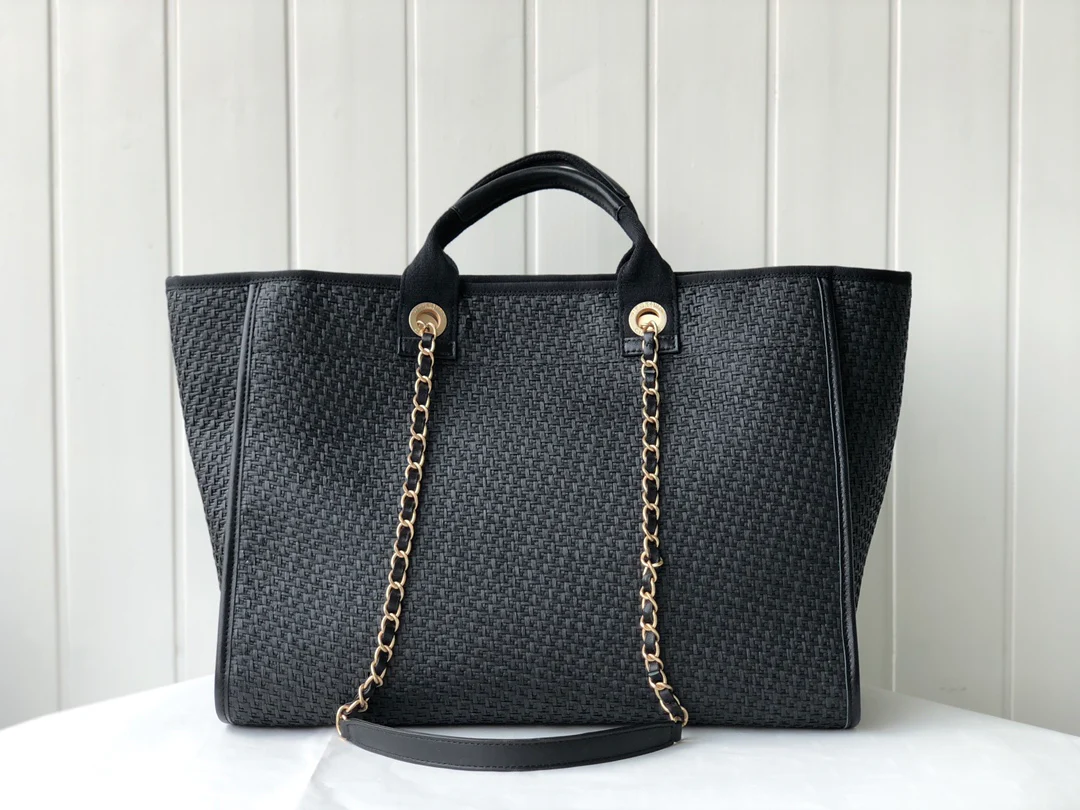Соломенная пляжная сумка Chanel - Черная - Большая