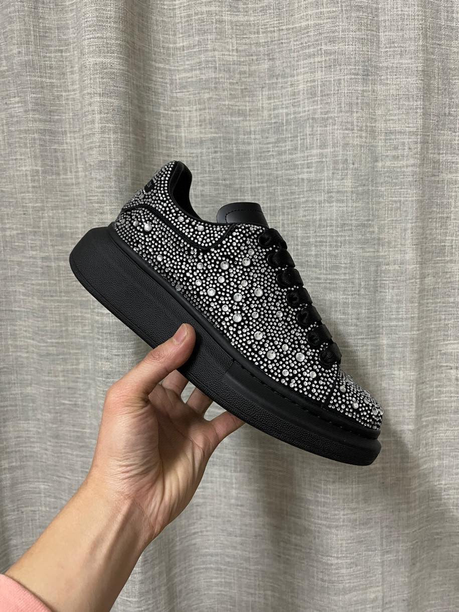 Классические белые кроссовки McQueen - унисекс - черно-белые с ромбовидной отделкой - премиум-издание