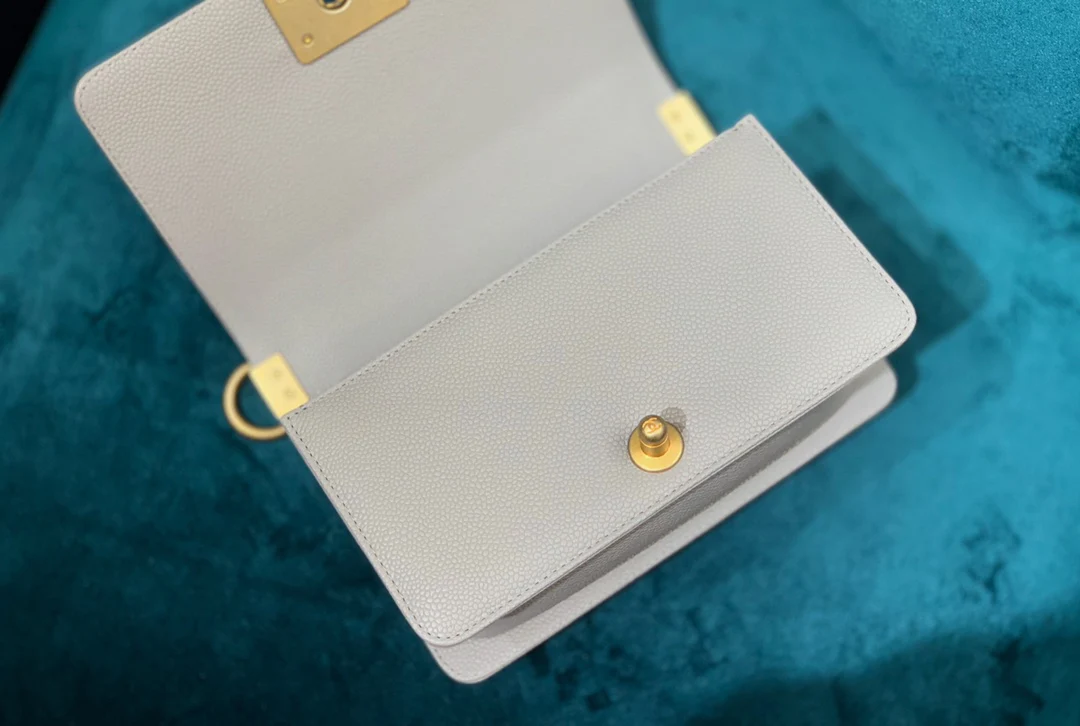 Chanel Boy - 20 см - 45