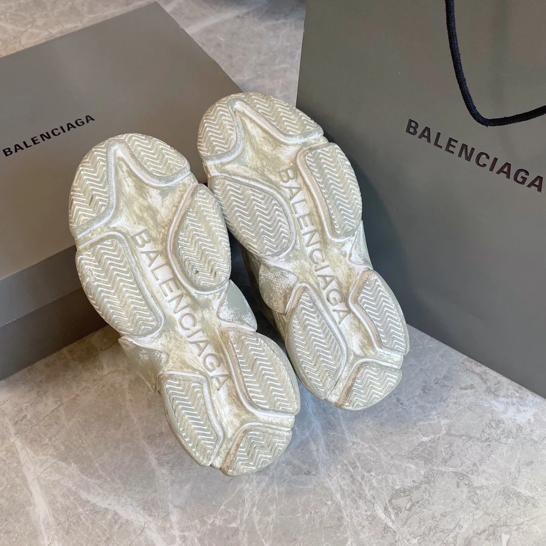 Balenciaga - Dad Shoes - 20