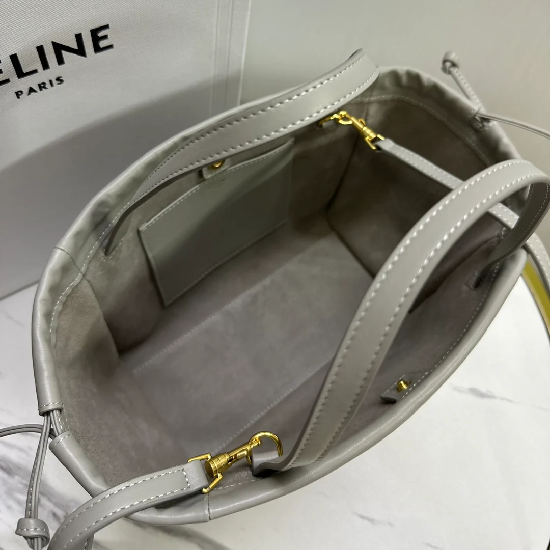 Сумка Celine Cabas Triomphe из гладкой кожи с завязками — серая — маленькая