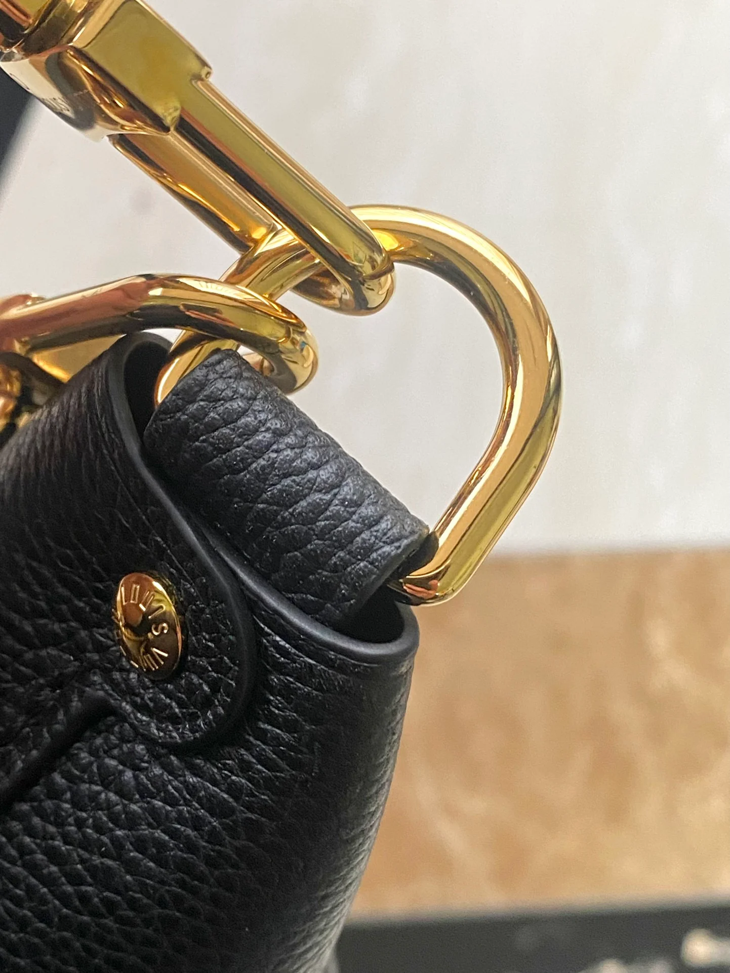 m46725-LV-loop-hobo-large-half-moon bag-black