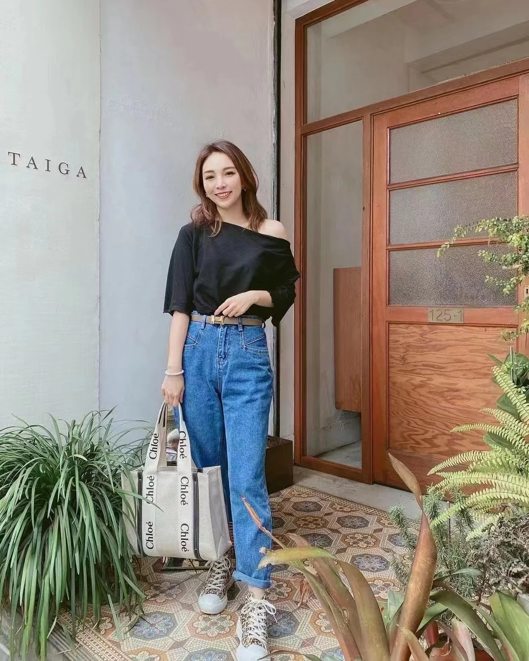 Сумка-тоут Chloe Woody - Большая - Черно-синяя