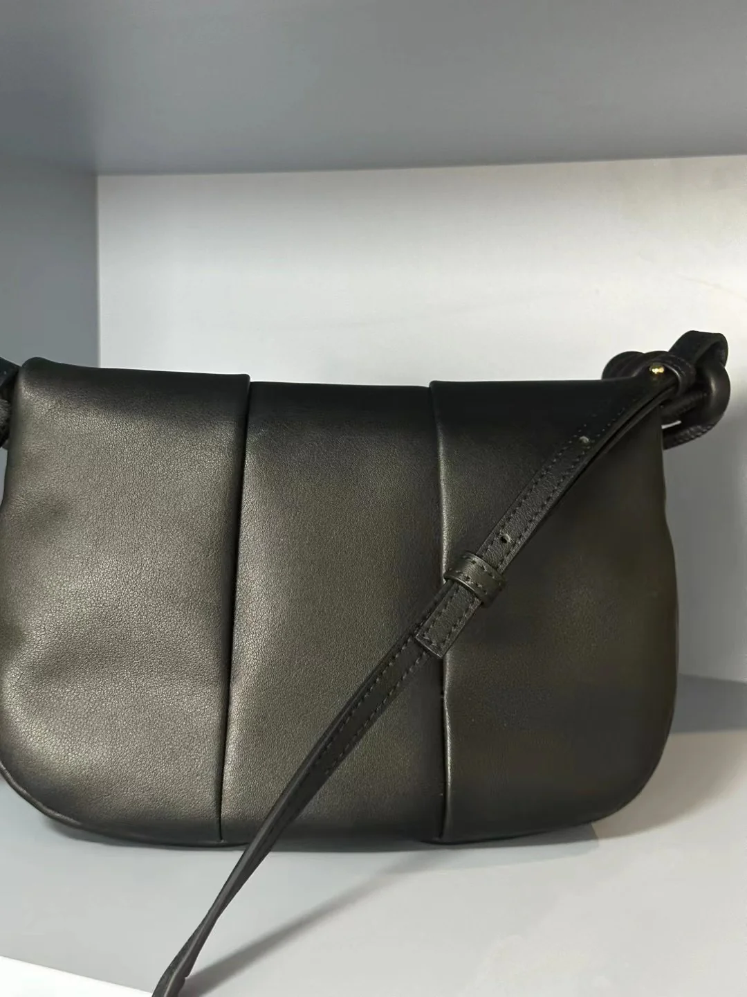 Сумка через плечо Loewe Paseo - черная