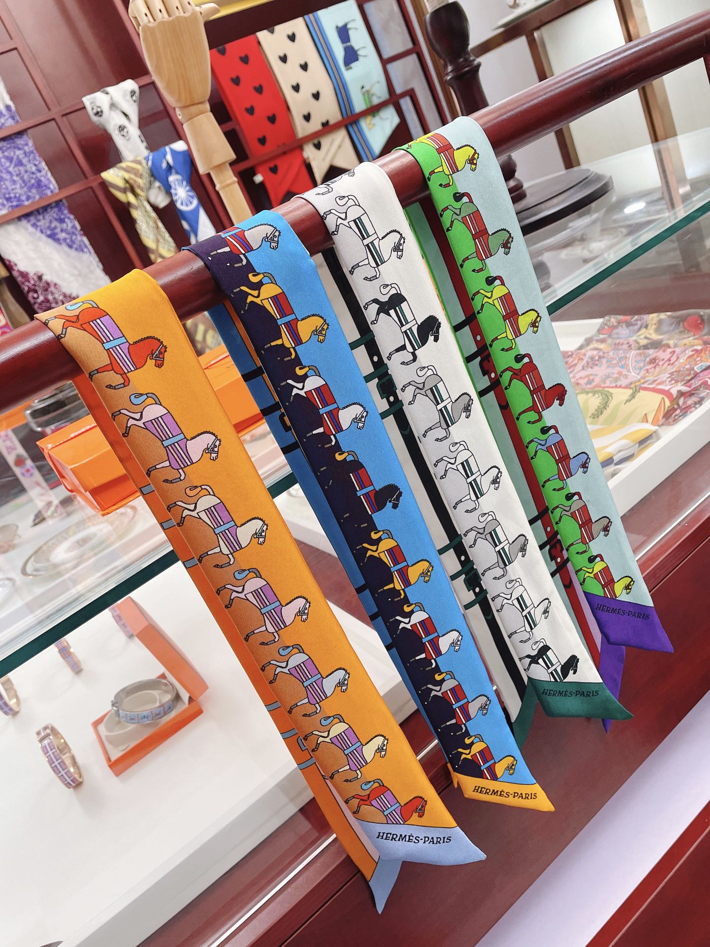 Hermes - Новая коллекция твилли - 5-86 см - 100% шелковый твилл, двусторонний - 2