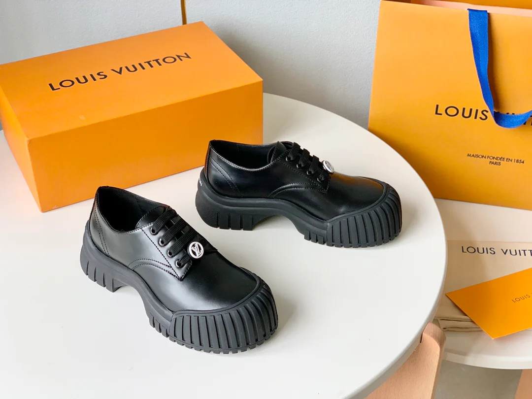 Новинка LV 2023 года - Серия Ruby - Туфли Мэри Джейн на каблуке с биде - Черные