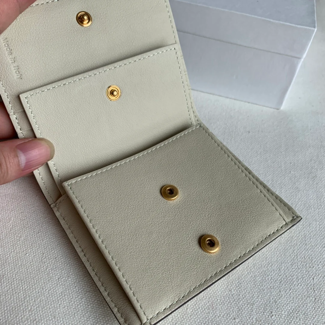 Celine - Короткий кошелек - Бежевый с светло-зелеными элементами