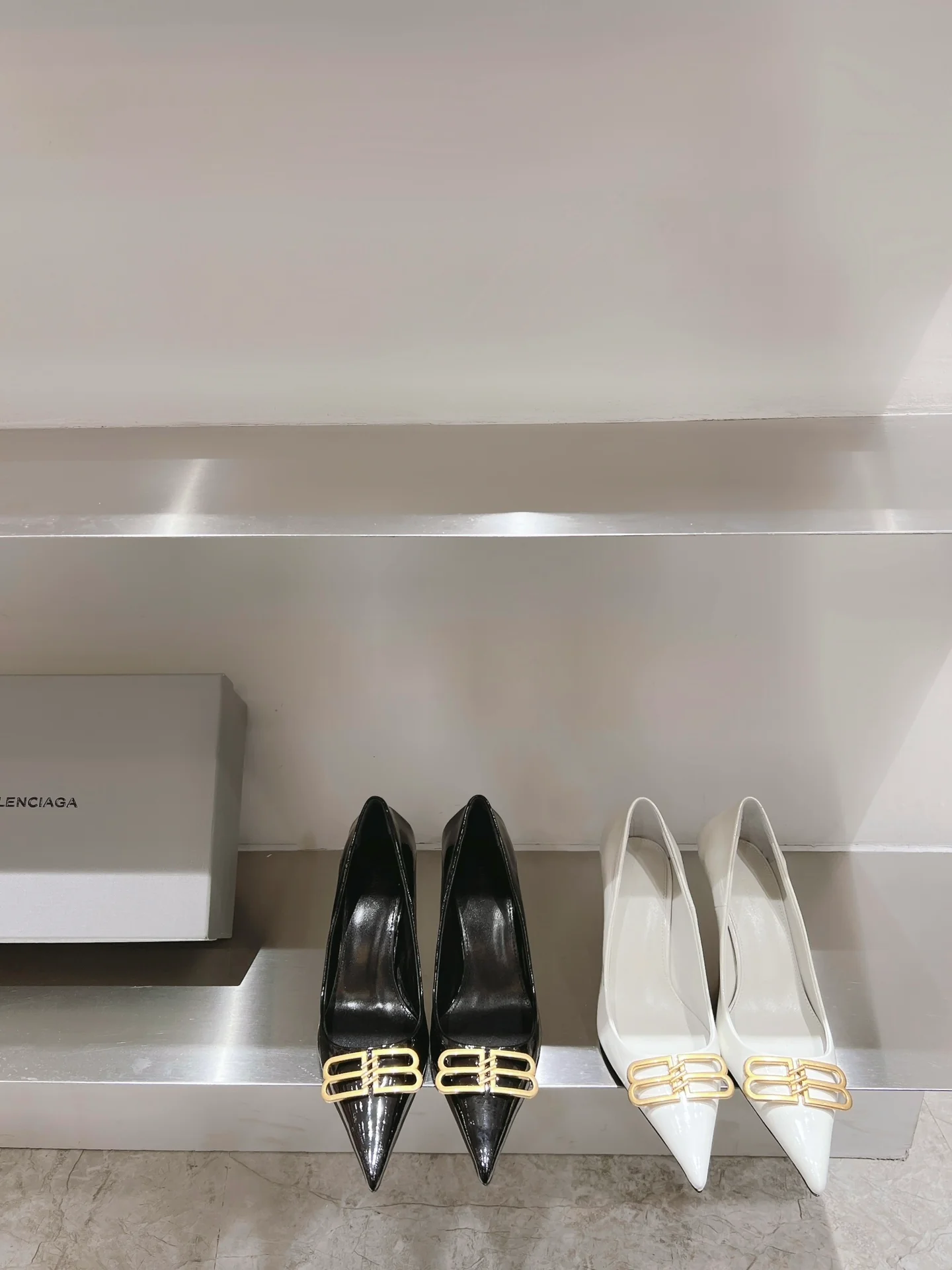 Элегантные туфли на высоком каблуке из лакированной кожи марки B&B - 23ss-bb - 8-5 см