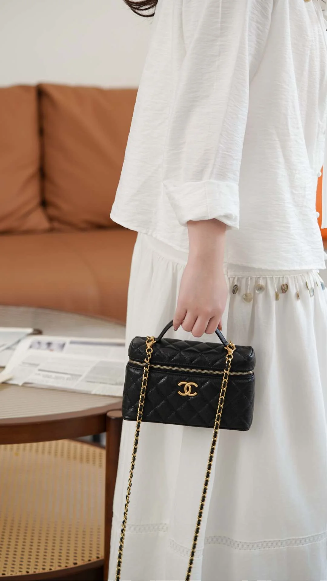 Сумка для ланча Chanel 25p Lychee Beef - черно-золотая