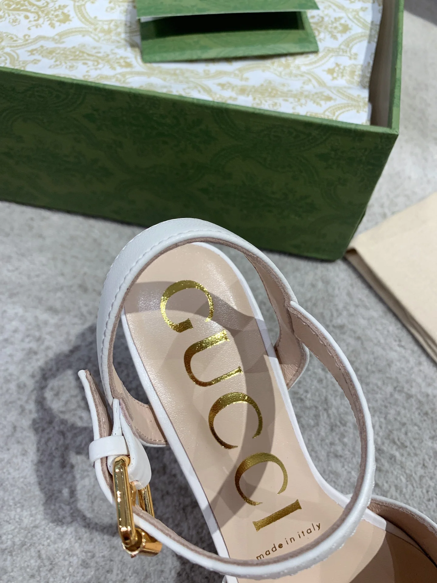 Gucci - Металлическая цепочка - Сандалии с открытым носком