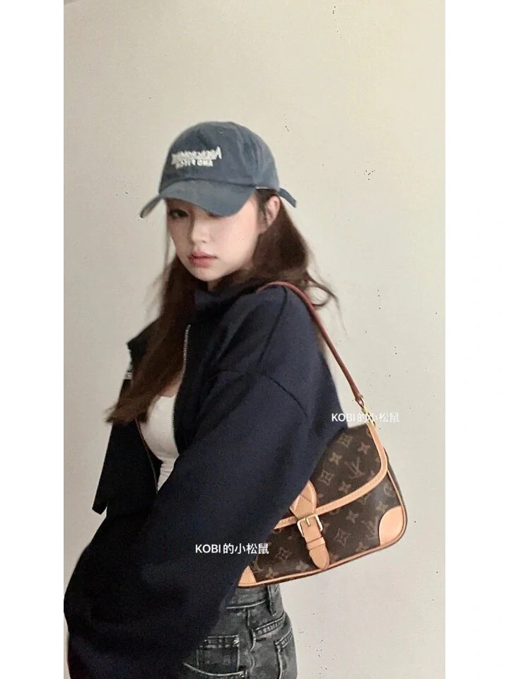 Сумка-багет m45985-LV-diane - наплечная/кроссбоди