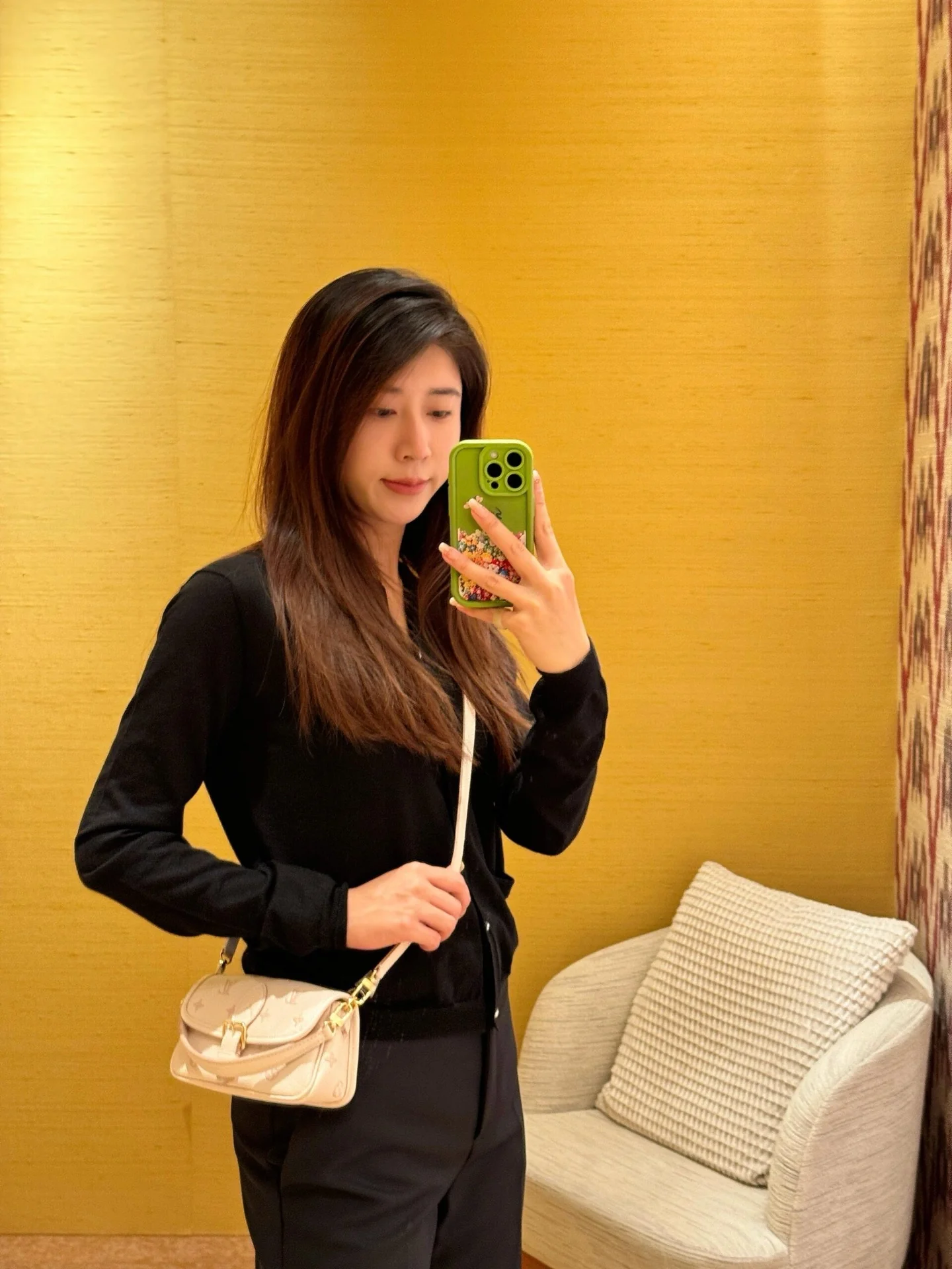 LV-m25591-nano-speedy handbag-1