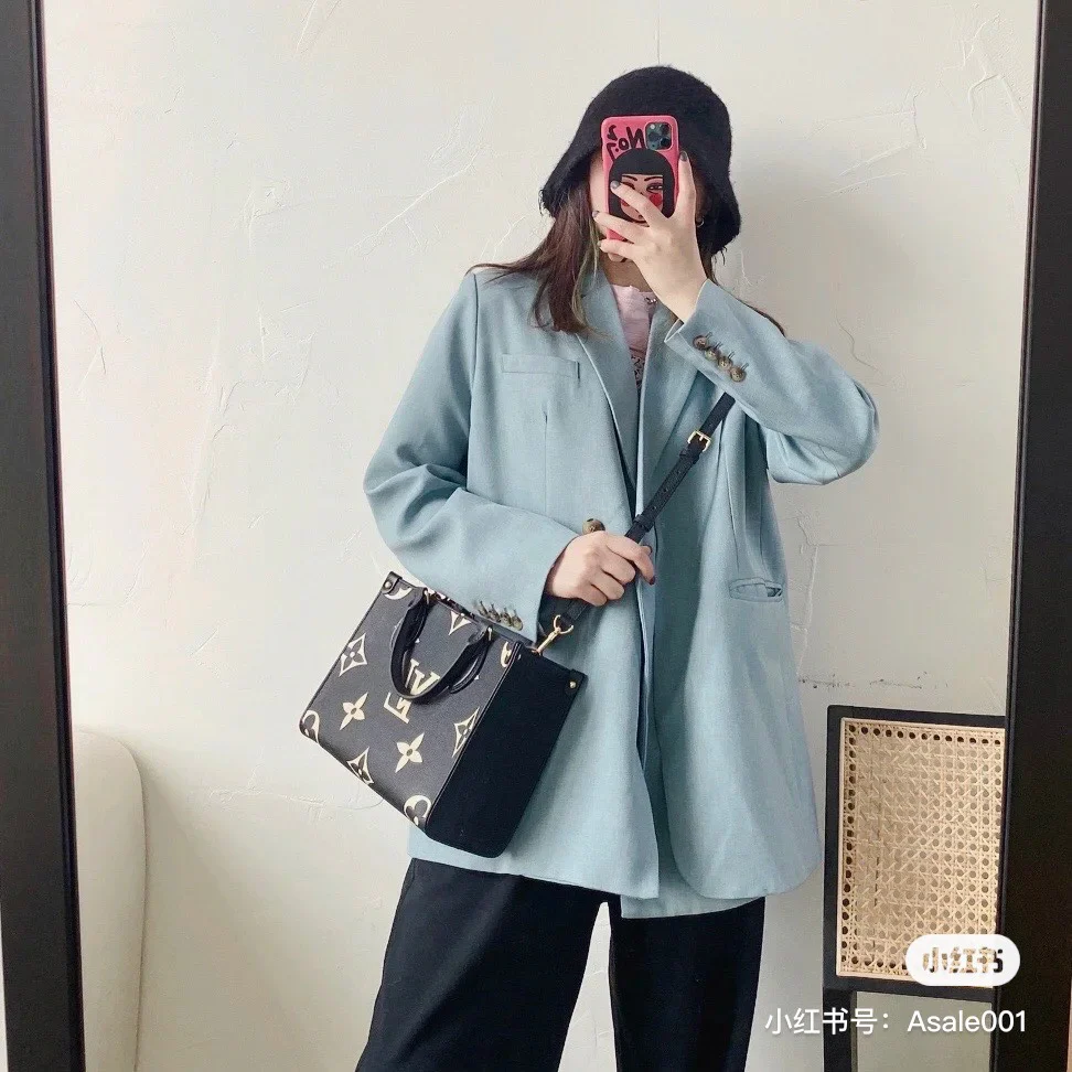 m45659-LV-onthego-pm Сумка-тоут, черная