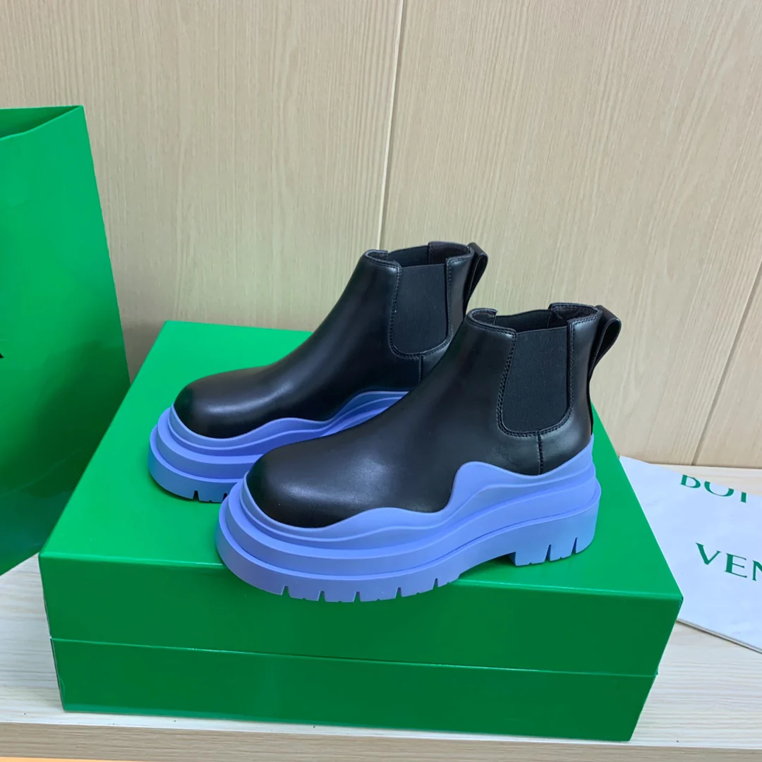 Новые короткие ботинки BV-22 осенне-зимней коллекции - синяя подошва