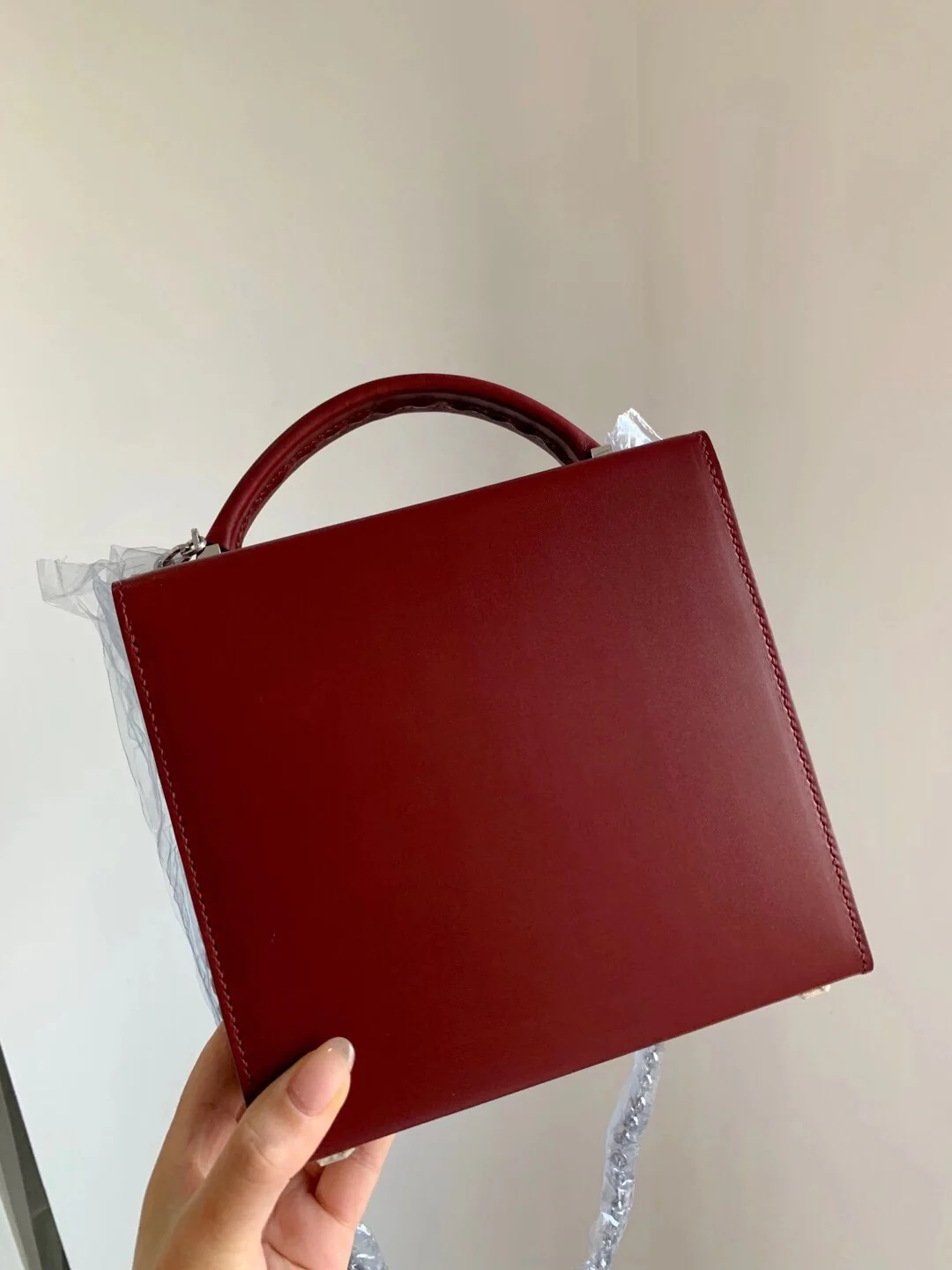 Hermes Cinhetic 24 Villanry B5 Gem Red with Silver Kuckle