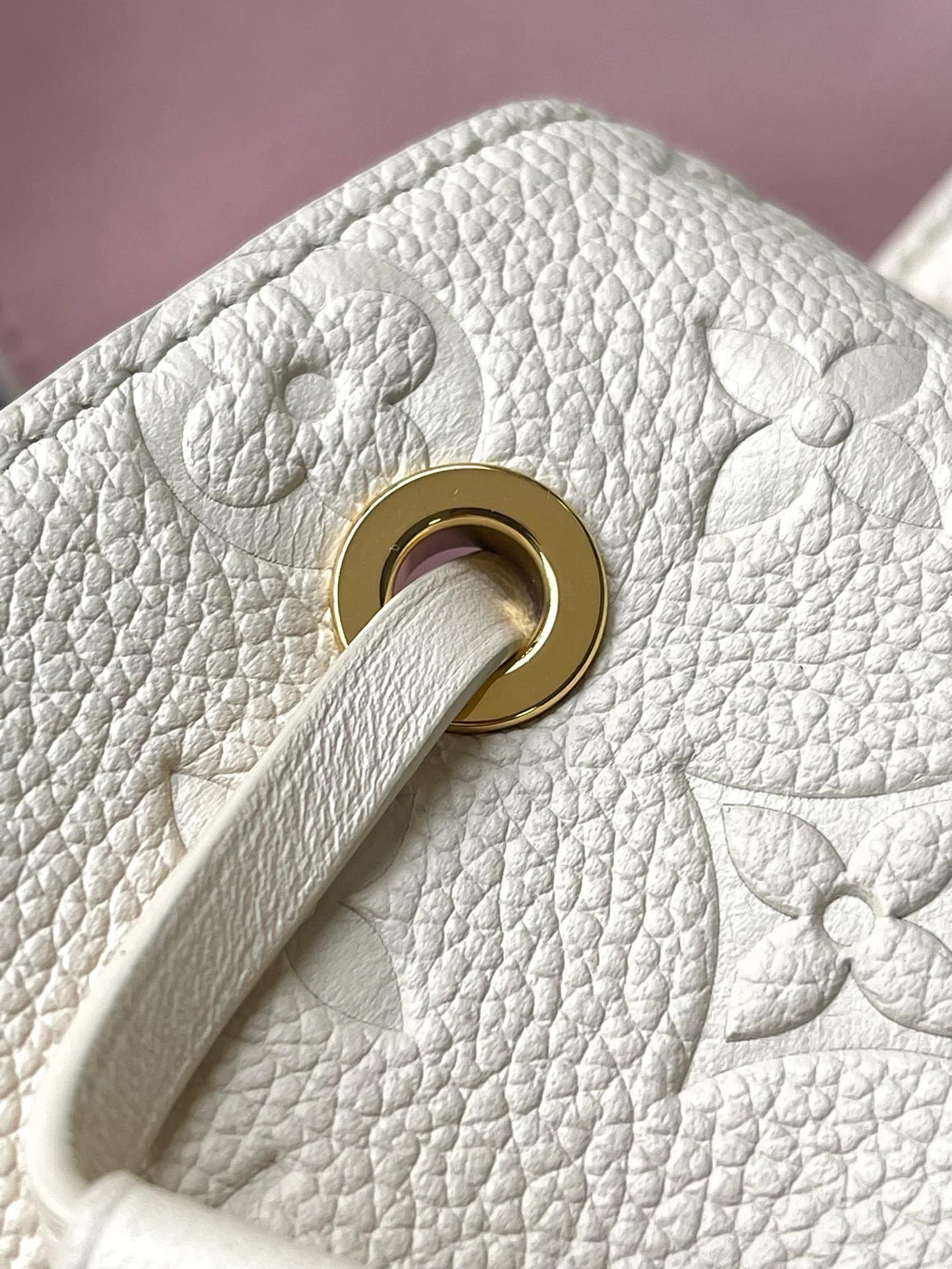 m45397-LV-own-White Backpack