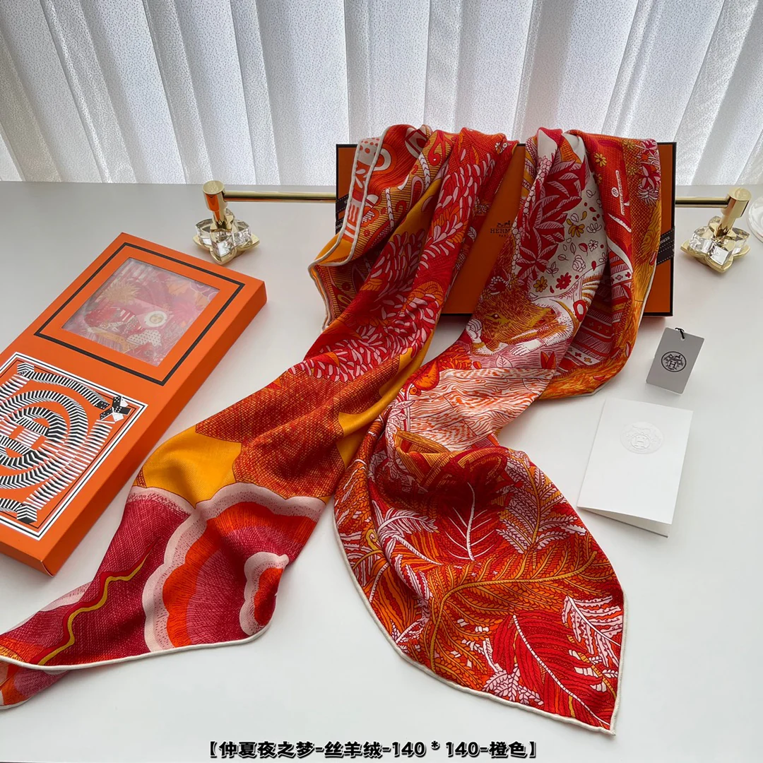 Шелково-кашемировый шарф Hermes ?Сон в летнюю ночь?, 140