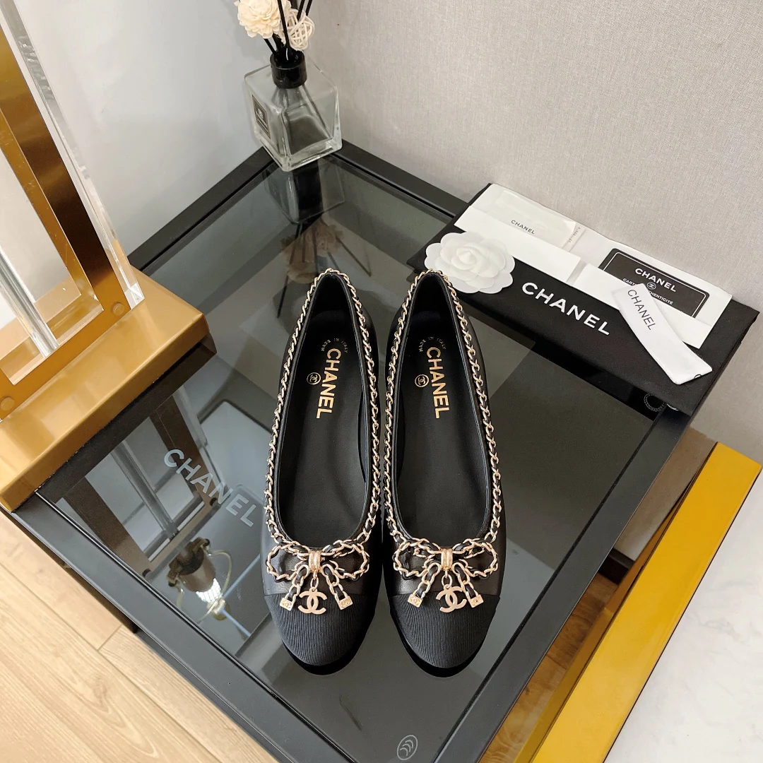 Балетки Chanel с цепочкой и бантом - из овечьей кожи