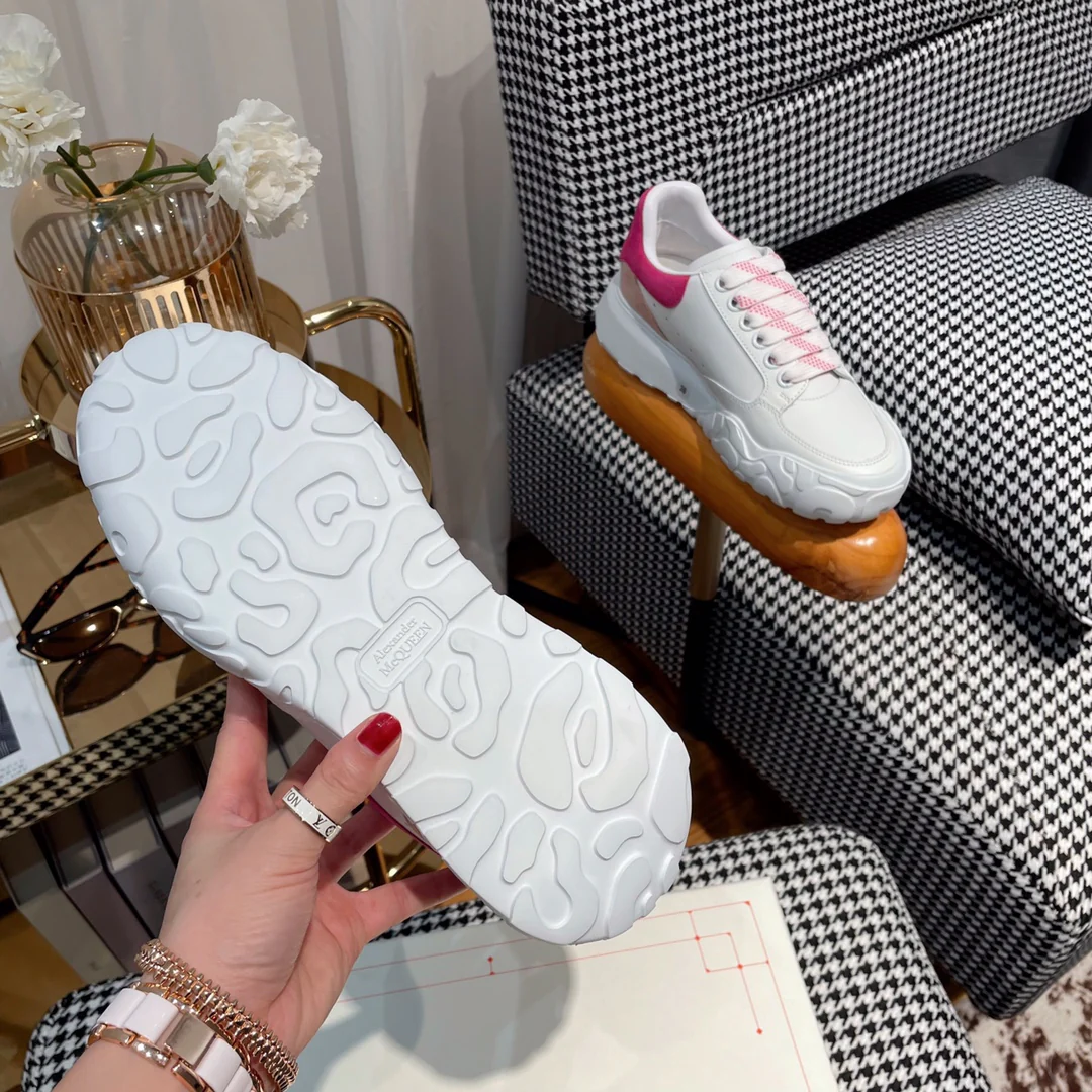 McQueen - Новые кроссовки - Розовый хвост