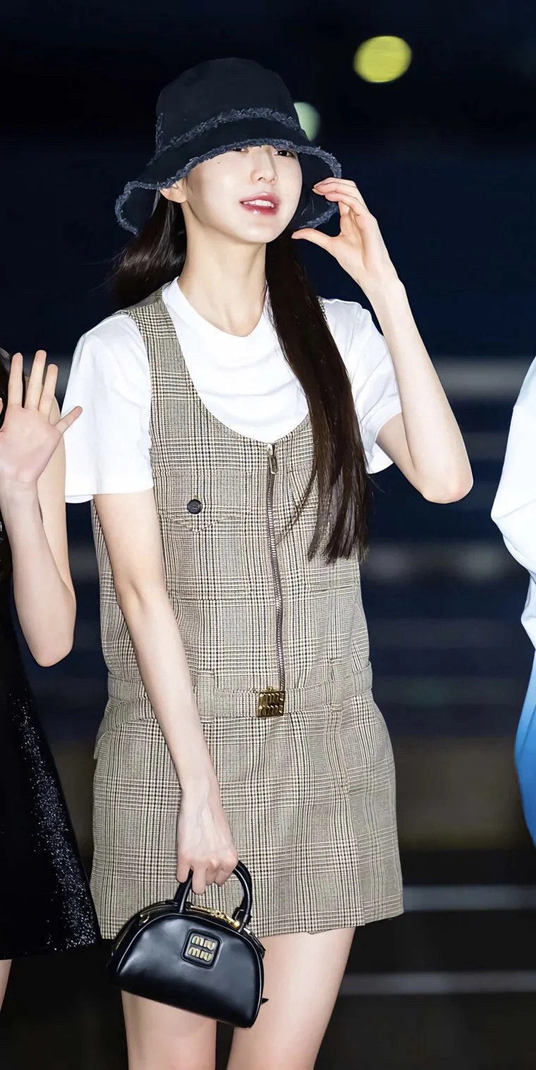 Сумка для боулинга Miu Miu - черная