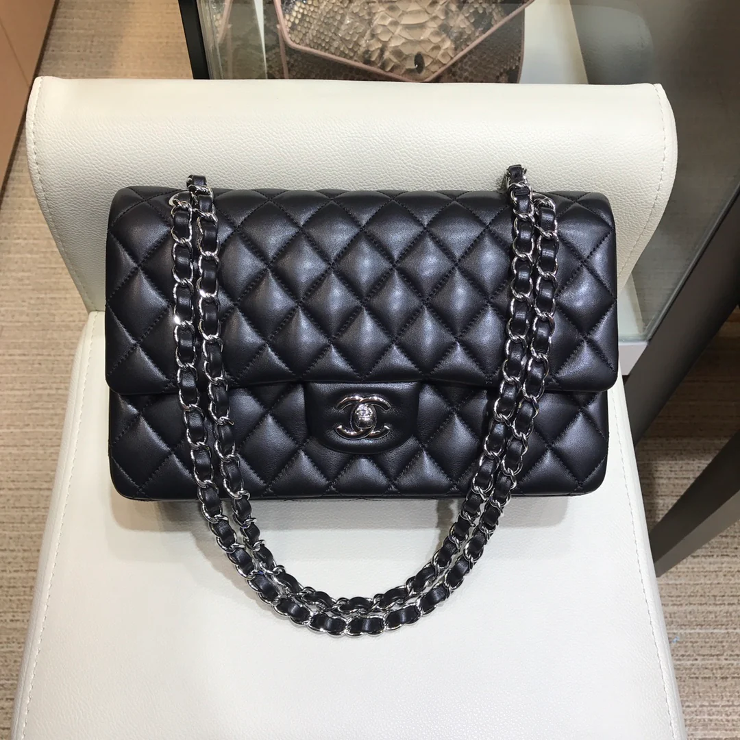 Сумка Chanel Classic Quilted Series CF с серебряной цепочкой - 25 см - 1