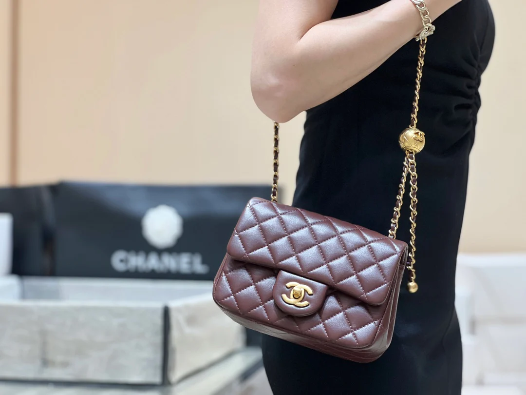 Chanel CF Gold Ball Square Fat Man - Burgundy