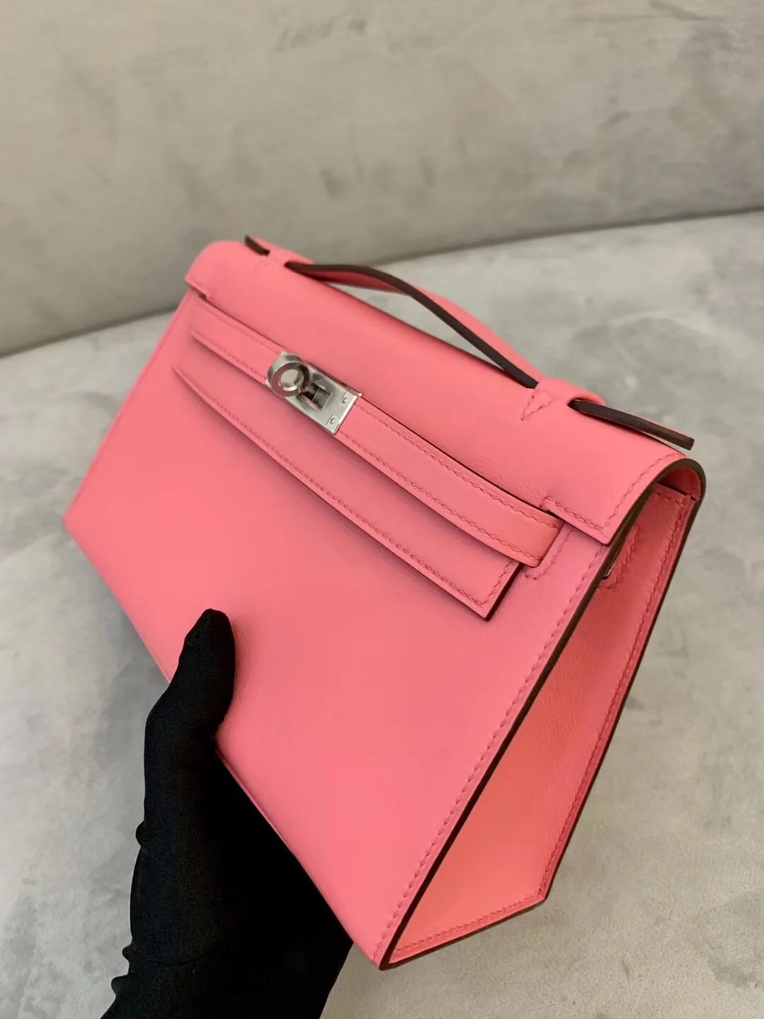 Мини-сумочка Hermes Kelly 1-го поколения, 22 см, помада Swift 8W с серебряной пряжкой.