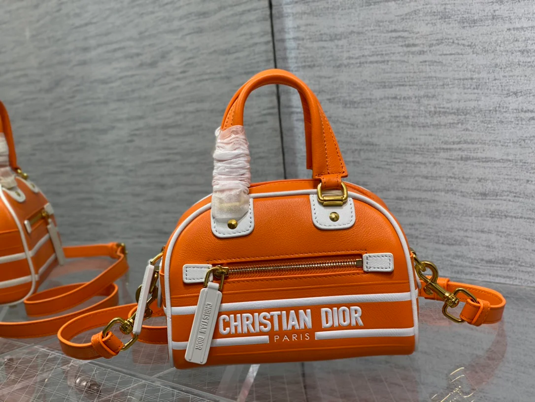 Сумка-боулинг Dior из коллекции весна/лето 2022 Vibe, маленький размер 6.