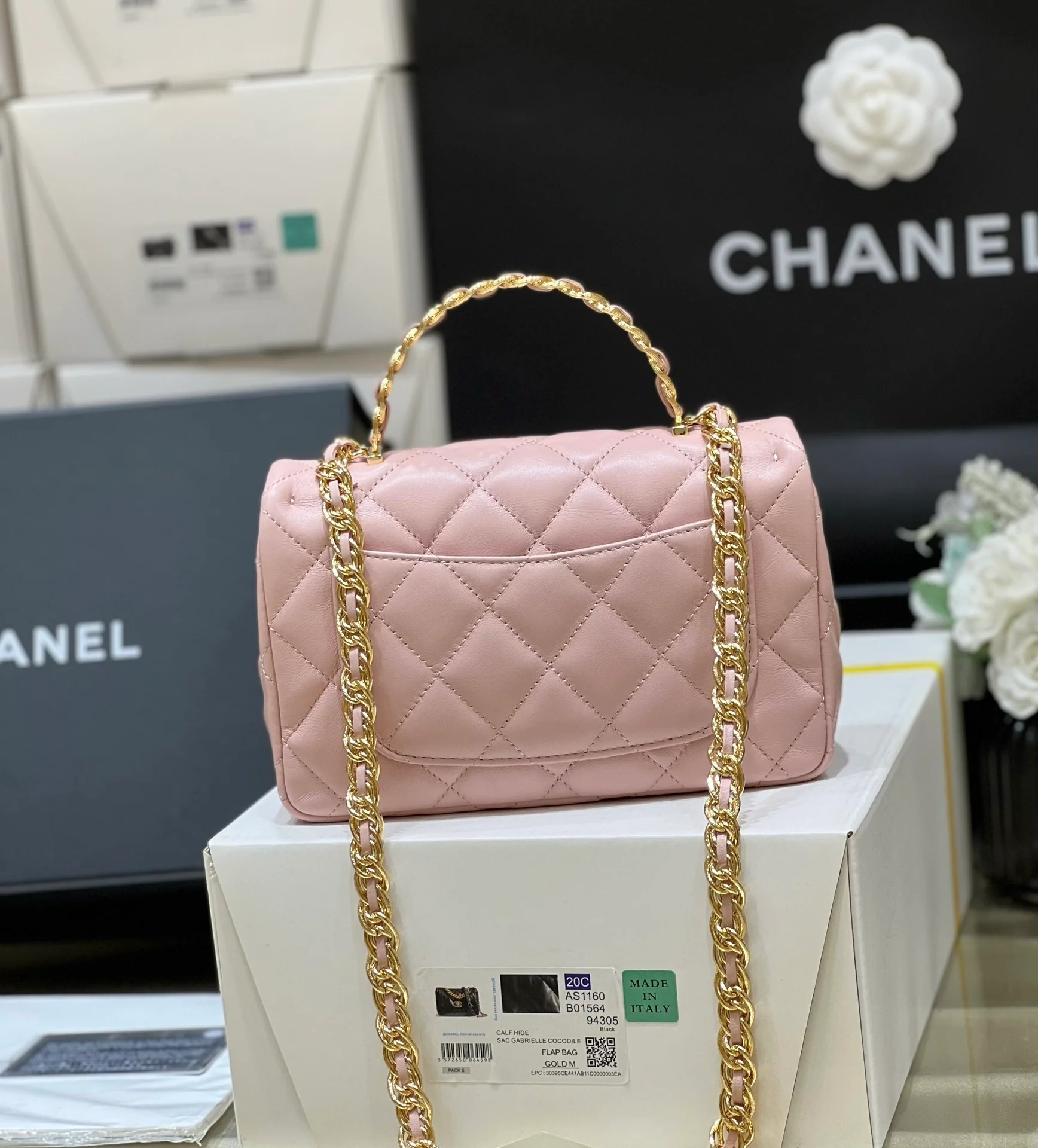 Ручка сумки Chanel 23a CF со стразами - розовая